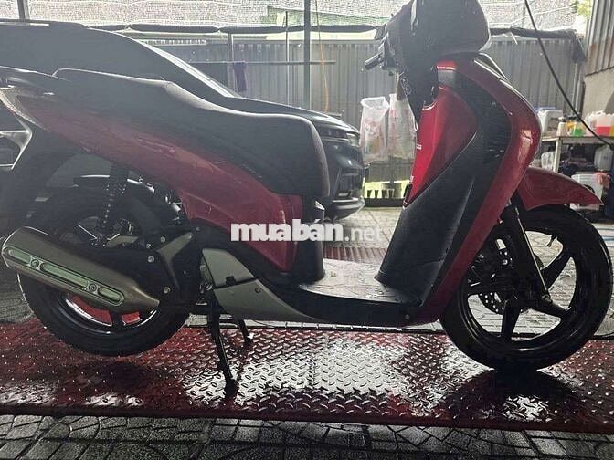 Honda SH 124.6 cm3 Zin 100% Đỏ