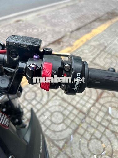 Suzuki Satria F150 Đen