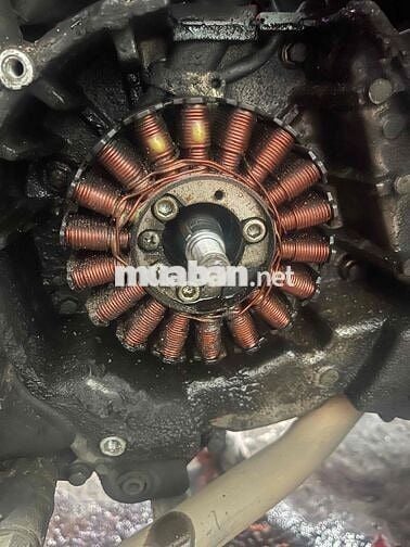 TUYỂN THỢ SỮA XE MÁY+THỢ PHỤ+HỌC VIỆC