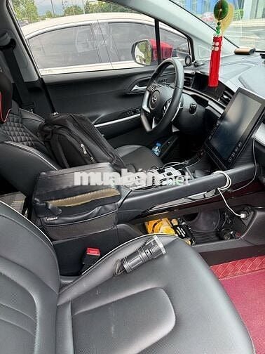 Hyundai Custin 2.0 Trắng 52000 km