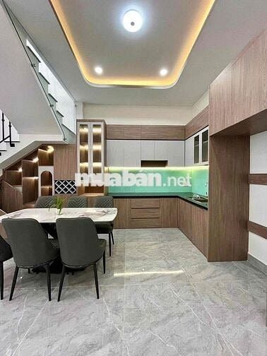 Hạ giá, bán gấp nhà lầu mới xây cuối đường Huỳnh Văn Nghệ