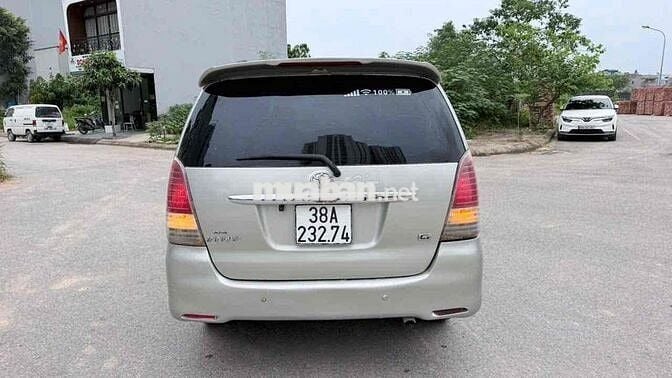 Toyota Innova 2010 Bản G Số sàn Bạc