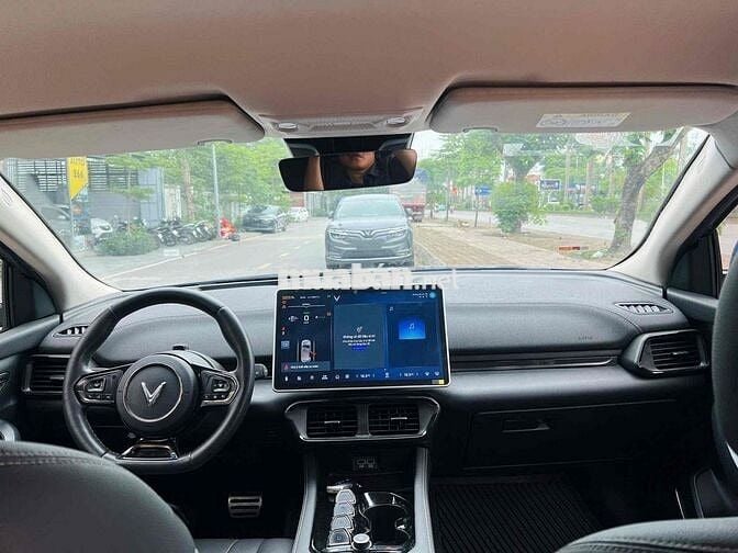 VinFast VF8 Plus 2023 Xanh Điện