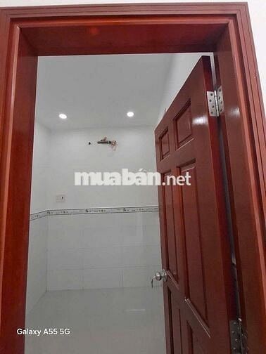 Nhà 1.9 tỷ hai tầng sổ hồng riêng, hẻm an ninh có sân để xe