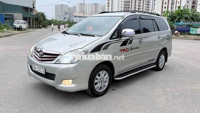 Toyota Innova 2010 Bản G Số sàn Bạc