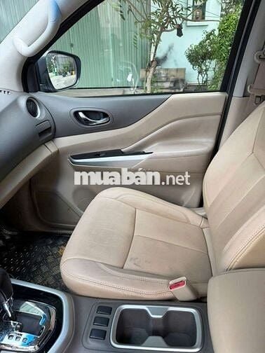 Nissan Navara VL 2015 Tự động Xám