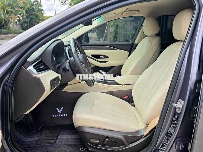 VinFast Lux A Premium 2020 Tự động 50000 km Xám