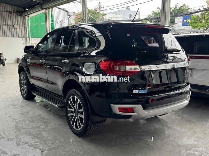 Ford Everest Titanium 2021 2.0L Turbo Diesel 4x2
