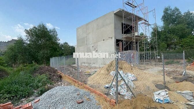 BÁN NHÀ MẶT TIỀN ĐƯỜNG MẠC ĐỈNH CHI, THỦ DẦU MỘT, BÌNH DƯƠNG