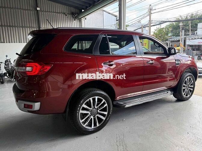 Ford Everest Titanium 2021 2.0L Dầu 4x2 Turbo Đỏ