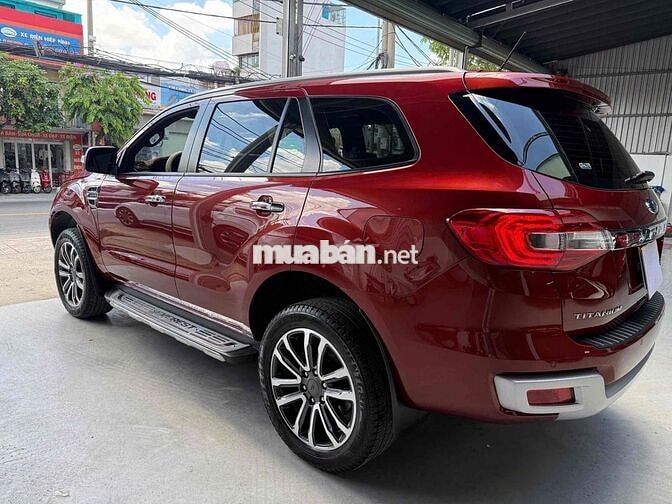 Ford Everest Titanium 2021 2.0L Dầu 4x2 Turbo Đỏ