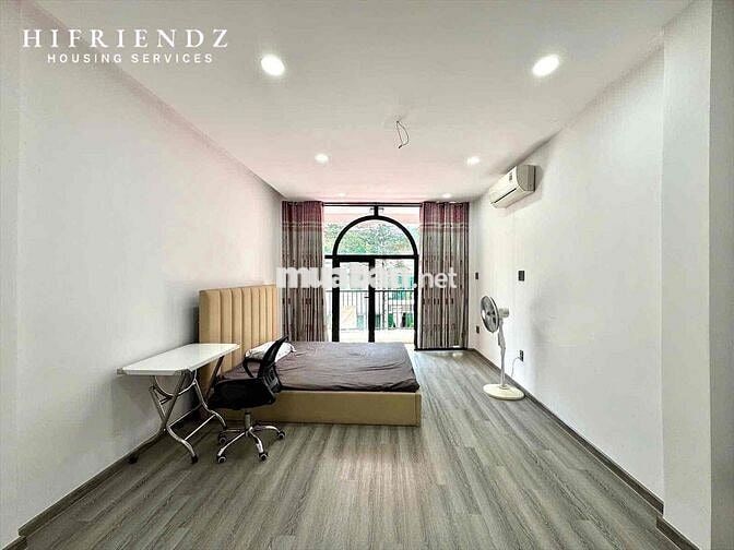 Căn hộ mini Ban công 40m2 Sát Sư Phạm 300m Quận 5