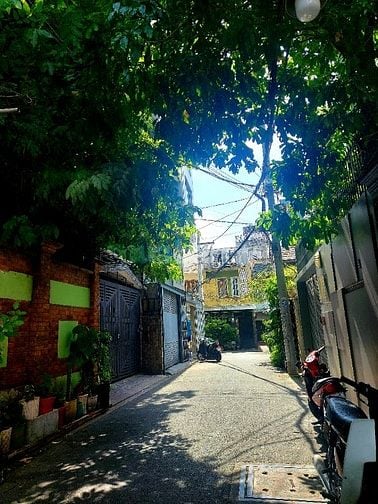 Bán nhà Lê Văn Sỹ, hẻm xe hơi, 6mx14m, giá 11,8 tỷ TL, nhà cũ 2 tầng.