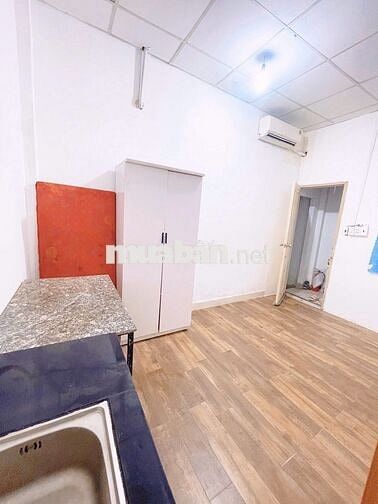 PHÒNG FULL NỘI THẤT GẦN TÒA NHÀ E TOWN & NHÀ GA T3. Giá: 3tr