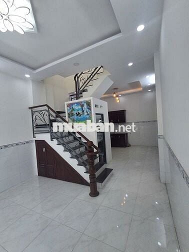 BÁN NHÀ MẶT TIỀN 1041 TRẦN XUÂN SOẠN, P. TÂN HƯNG, QUẬN 7