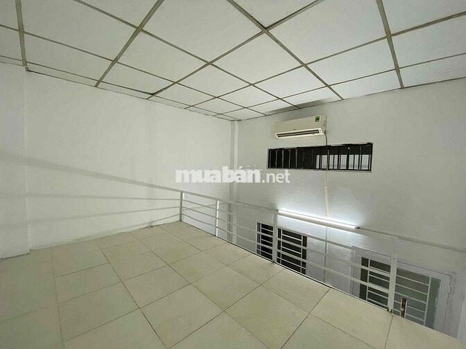 TRỌ TRỆT GIÁ RẺ - SẴN MÁY LẠNH - GÁC CAO - NGAY NGÃ TƯ BỐN XÃ & ĐH HIU