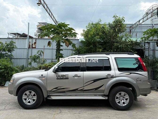 Ford Everest 2008 Tự động máy dầu ,XE RẤT ĐẸP