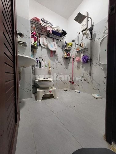 Nhà hẻm 1041 Trần Xuân Soạn 3x10.4m 4 tầng 3pn 4wc SHR hoàn công
