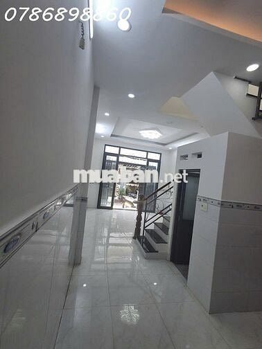 BÁN NHÀ MẶT TIỀN 1041 TRẦN XUÂN SOẠN, P. TÂN HƯNG, QUẬN 7