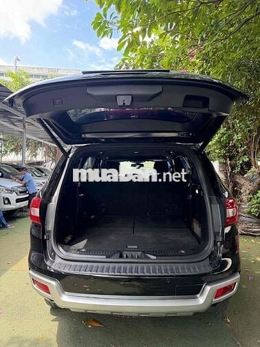 Ford Everest Titanium 1 cầu 2019 Đen 95.000 km