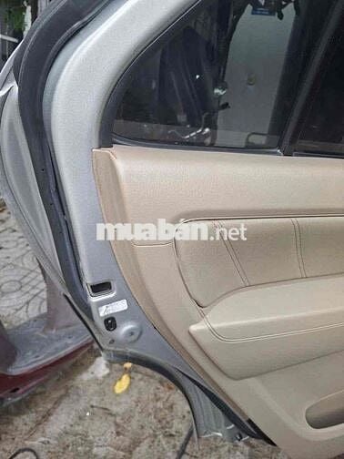 Toyota Fortuner 2010 Bạc