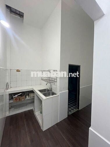 Cho thuê nhà 3pn hẻm xe hơi đường Phan Huy Ích quận Tân Bình 
