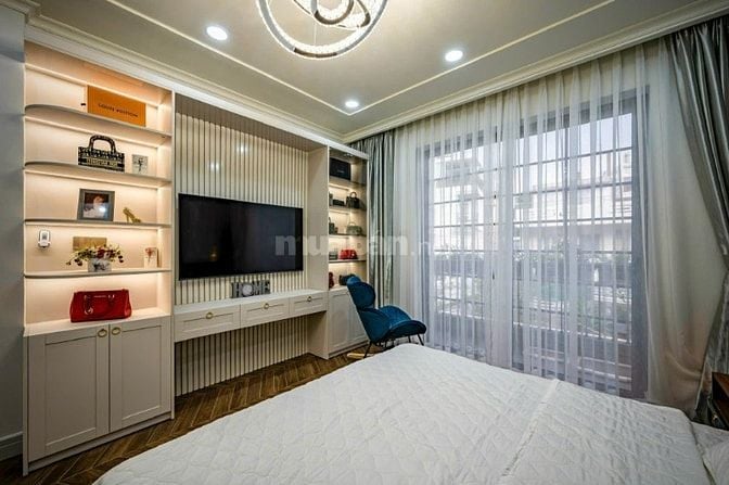 Nhà bán chính chủ: Hẻm xe hơi 174/12 Trần Bình Trọng, P.Chợ Quán