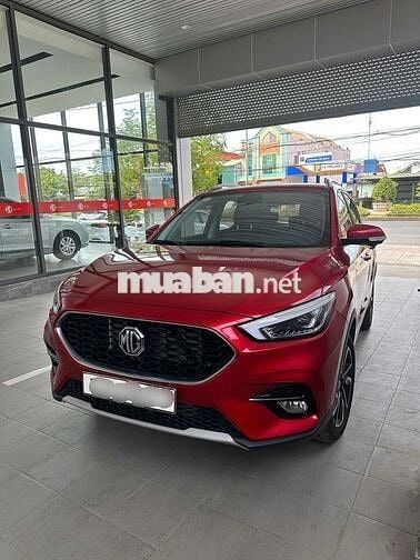 MG ZS luxury 2025 màu đỏ mới lăn bánh 6.000km