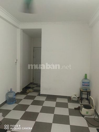 Cho thuê phòng trọ khép kín 30m2 tầng 2 và 3 mặt đường Trần Tử Bình