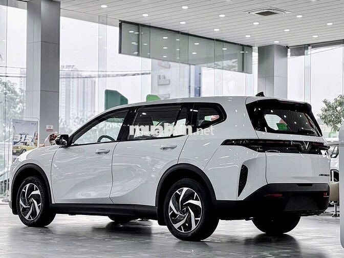 VF  MPV7-Giảm đến 81 Triệu-Trả Trước 65 triệu