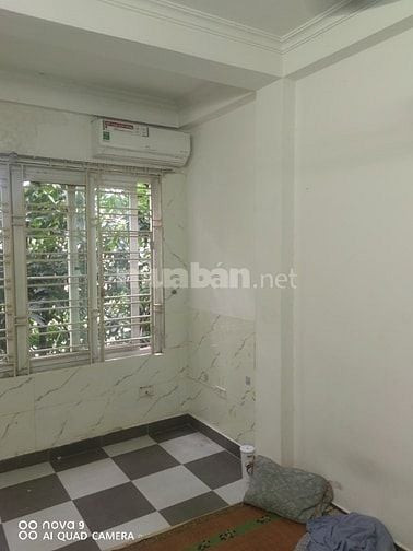 Cho thuê phòng trọ khép kín 30m2 tầng 2 và 3 mặt đường Trần Tử Bình