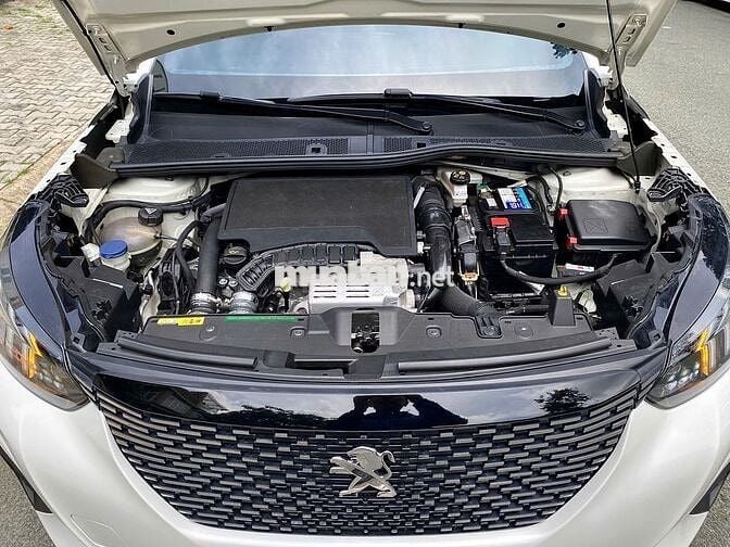 Peugeot 2008 GT Line 2021 Trắng 43.000 Km