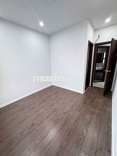 TÌM 1 BẠN NỮ HOẶC NAM Ở GHÉP - CĂN HỘ MỚI 100% BCONS CITY - EMERALD