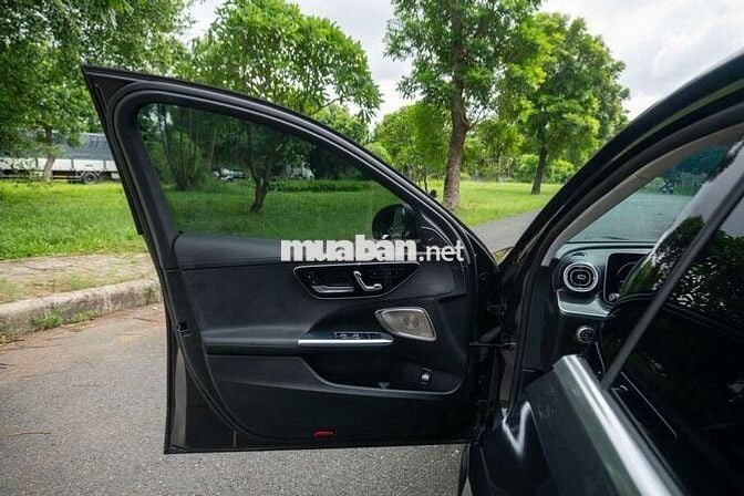 Mercedes C300 AMG V1 2023 Xám Titan cực đẹp