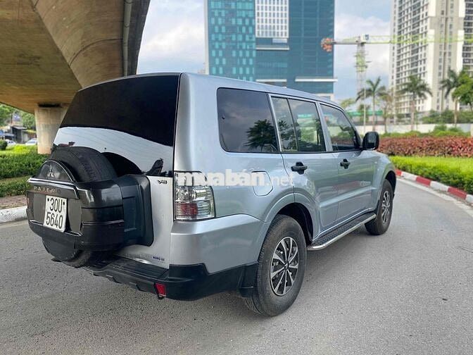 Mitsubishi Pajero 2009 2 cầu Bạc