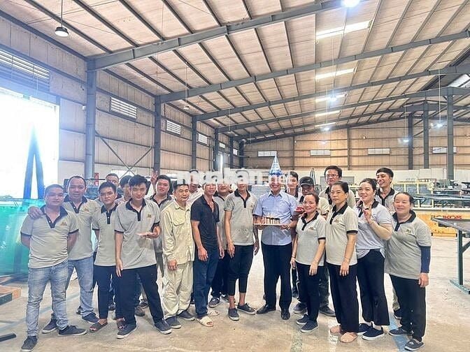 TUYỂN 10 LĐPT ĐỂ HƯỚNG DẪN NGHỀ NHÔM KÍNH