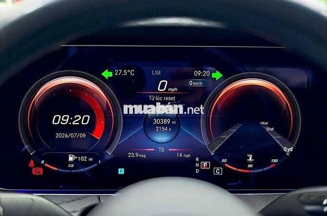 Mercedes E300 mẫu mới 2022 màu đen siêu đẹp