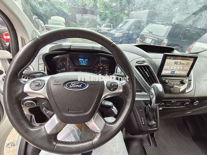Ford Tourneo Titanium 2021 2.0 Số Tự Động
