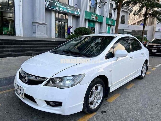 Honda Civic Trắng Tự động Xăng