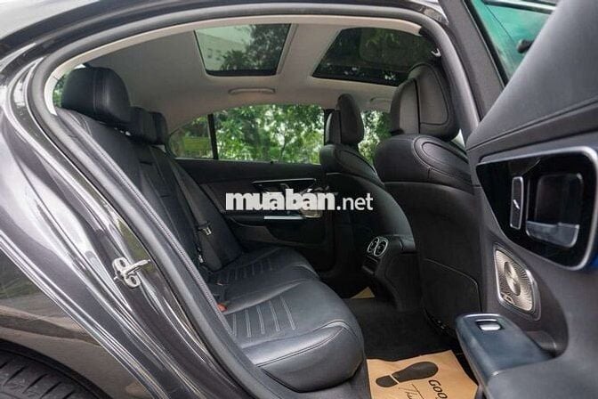 Mercedes C300 AMG V1 2023 Xám Titan cực đẹp