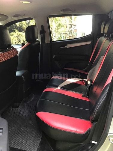 Xe bán: ISUZU D-Max, sản xuất 2015 (1 cầu, số sàn)