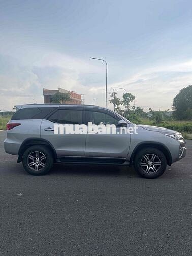 Toyota Fortuner 2020 Bạc 7 chỗ 80151 km cọp