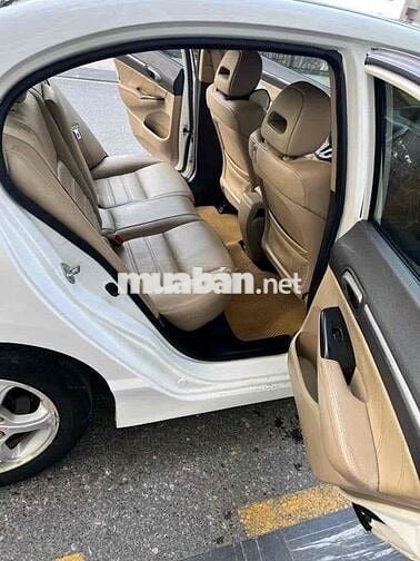 Honda Civic Trắng Tự động Xăng