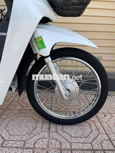Honda Wave A 2025 trắng dọn kiểng