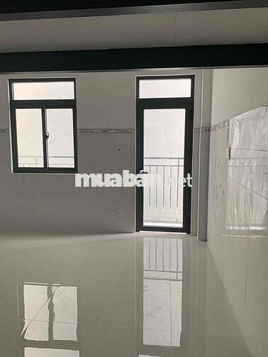 cho thuê phòng trọ trước nhà là công viên cây xanh thoáng mát
