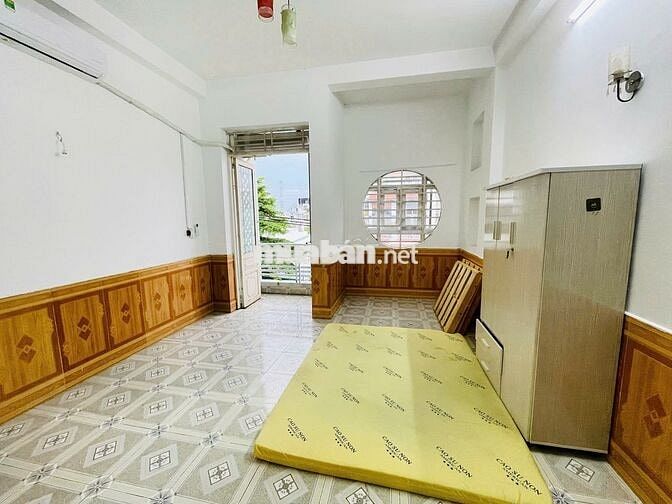 PHÒNG FULL NỘI THẤT  QUẬN 12 - MÁY LẠNH - BAN CÔNG TỪ 2TR8