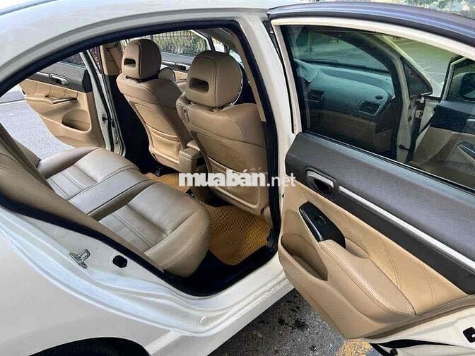Honda Civic Trắng Tự động Xăng
