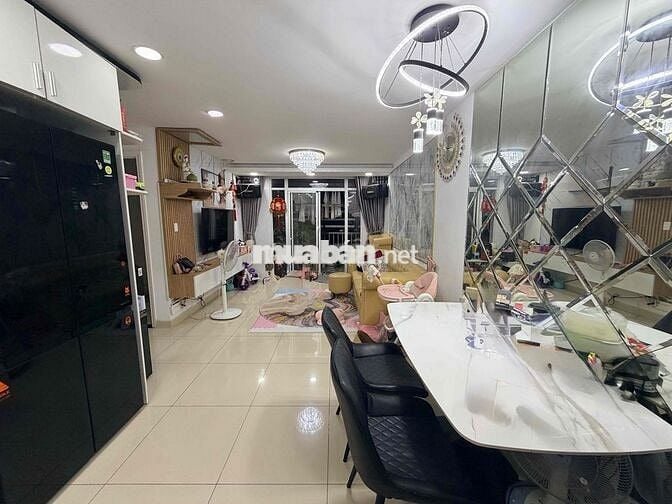 Chính chủ bán căn hộ 76m2 full nội thất