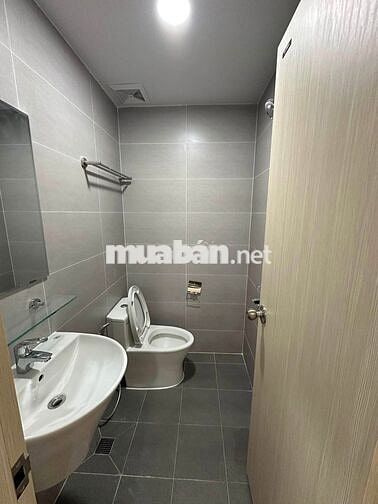 Em cần pass lại căn hộ đang thuê đầu tháng 8 vào ở ạ