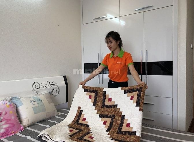 Tuyển 8 Công Nhân Dọn Dẹp Lương 11–18Tr